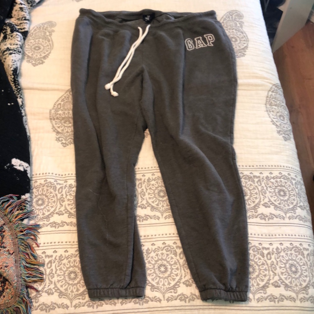 Gap grey sweatpants XL